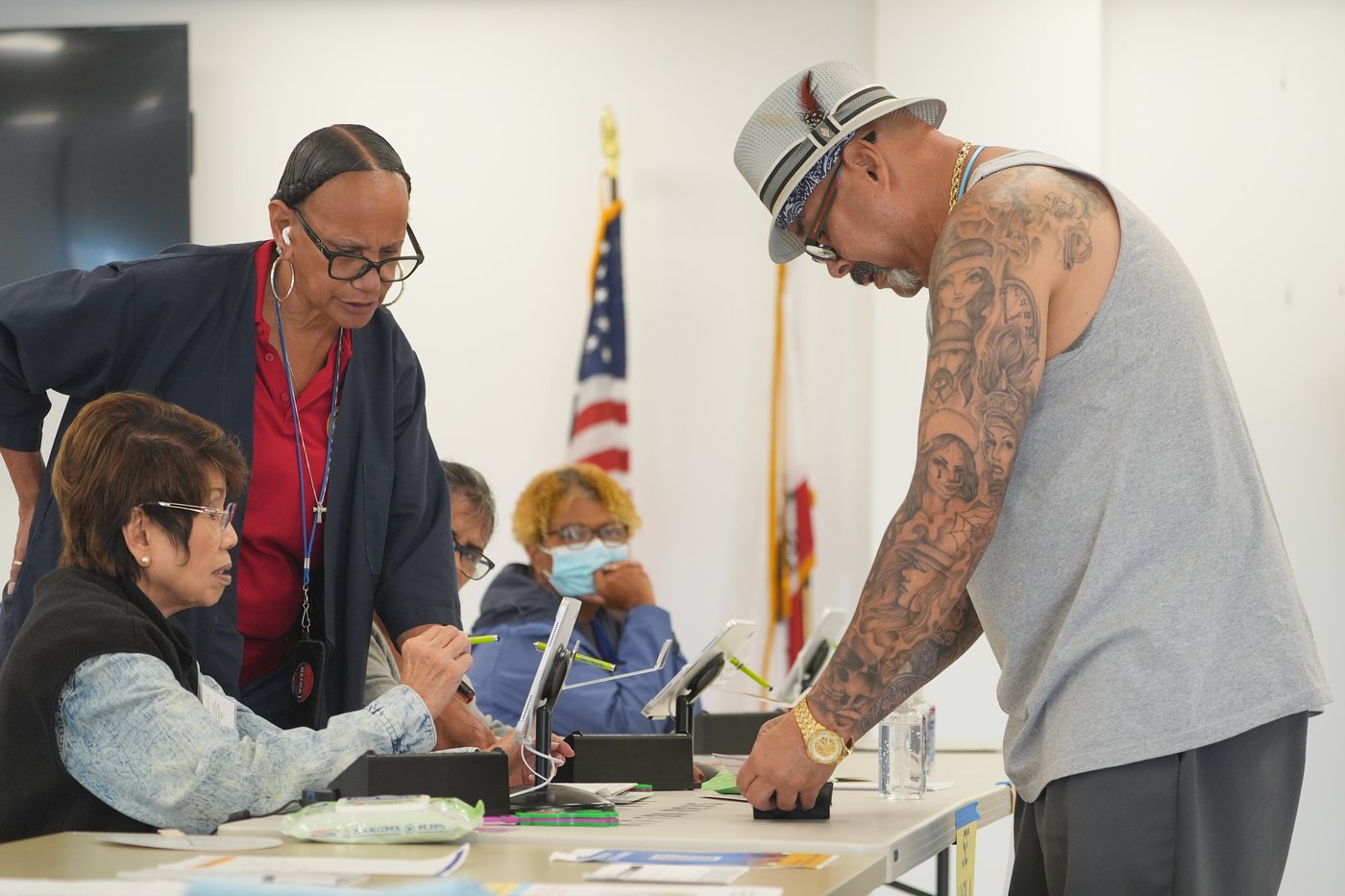 Trump ramps up involvement in this year's elections in possible preview of midterms pressure | iNFOnews.ca