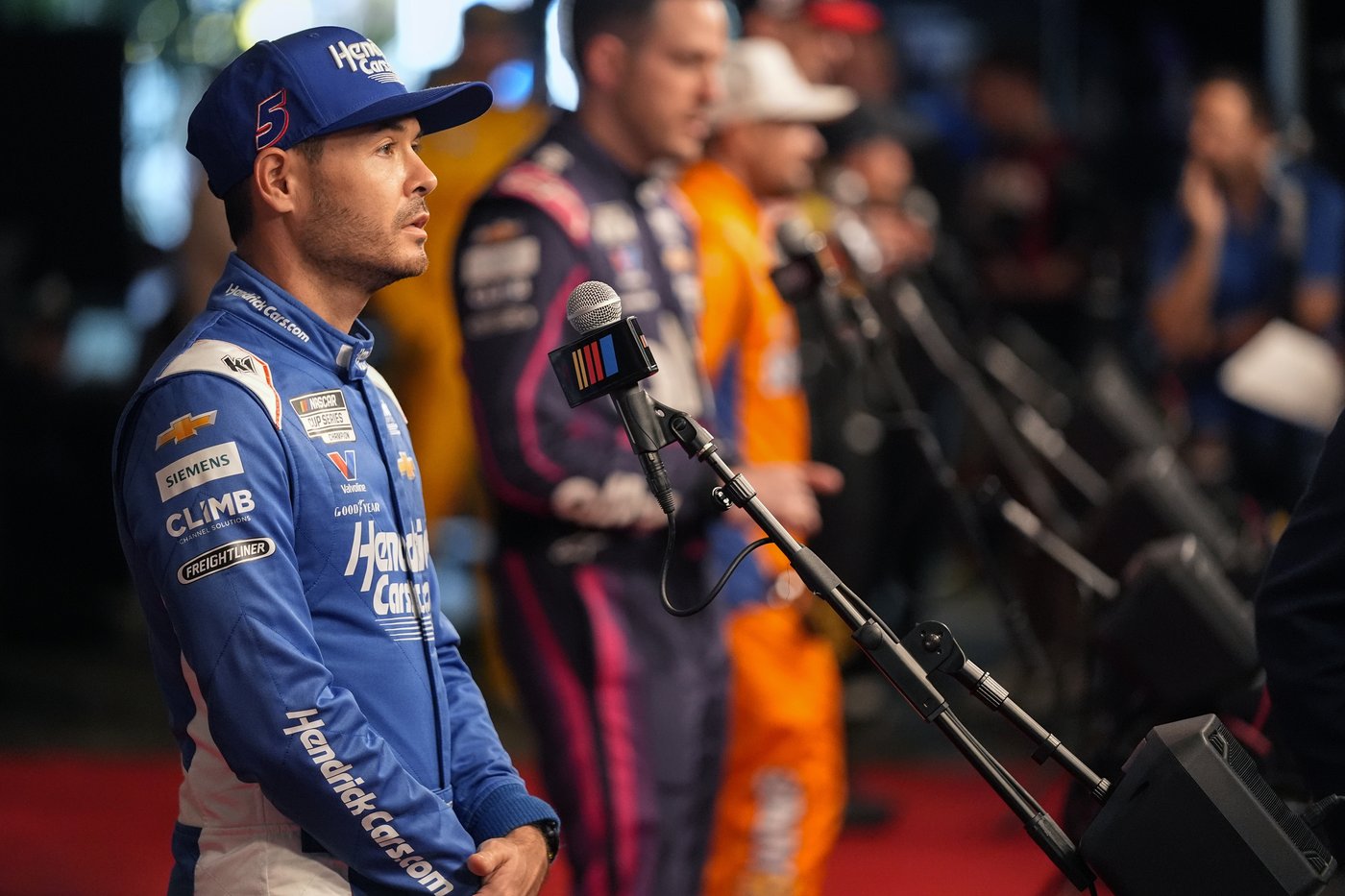 What's the difference between racing Indy 500 and Daytona 500? Drivers who have tried both explain | iNFOnews.ca