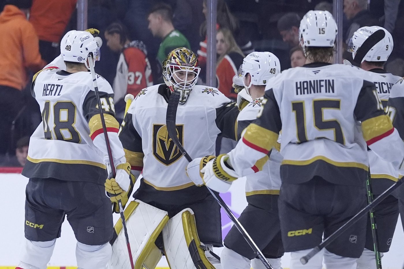 Eichel scores shootout winner as Golden Knights top Flyers 5-4 | iNFOnews.ca Eichel scores shootout winner as Golden Knights top Flyers 5-4 | iNFOnews.ca