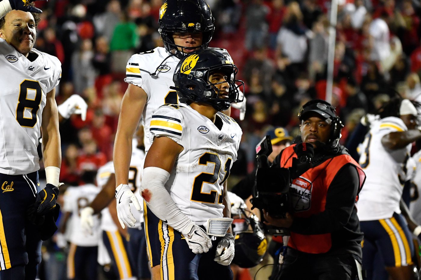 Sagapolutele throws TD pass to De Jesus in OT, California tops No. 14 Louisville 29-26 | iNFOnews.ca