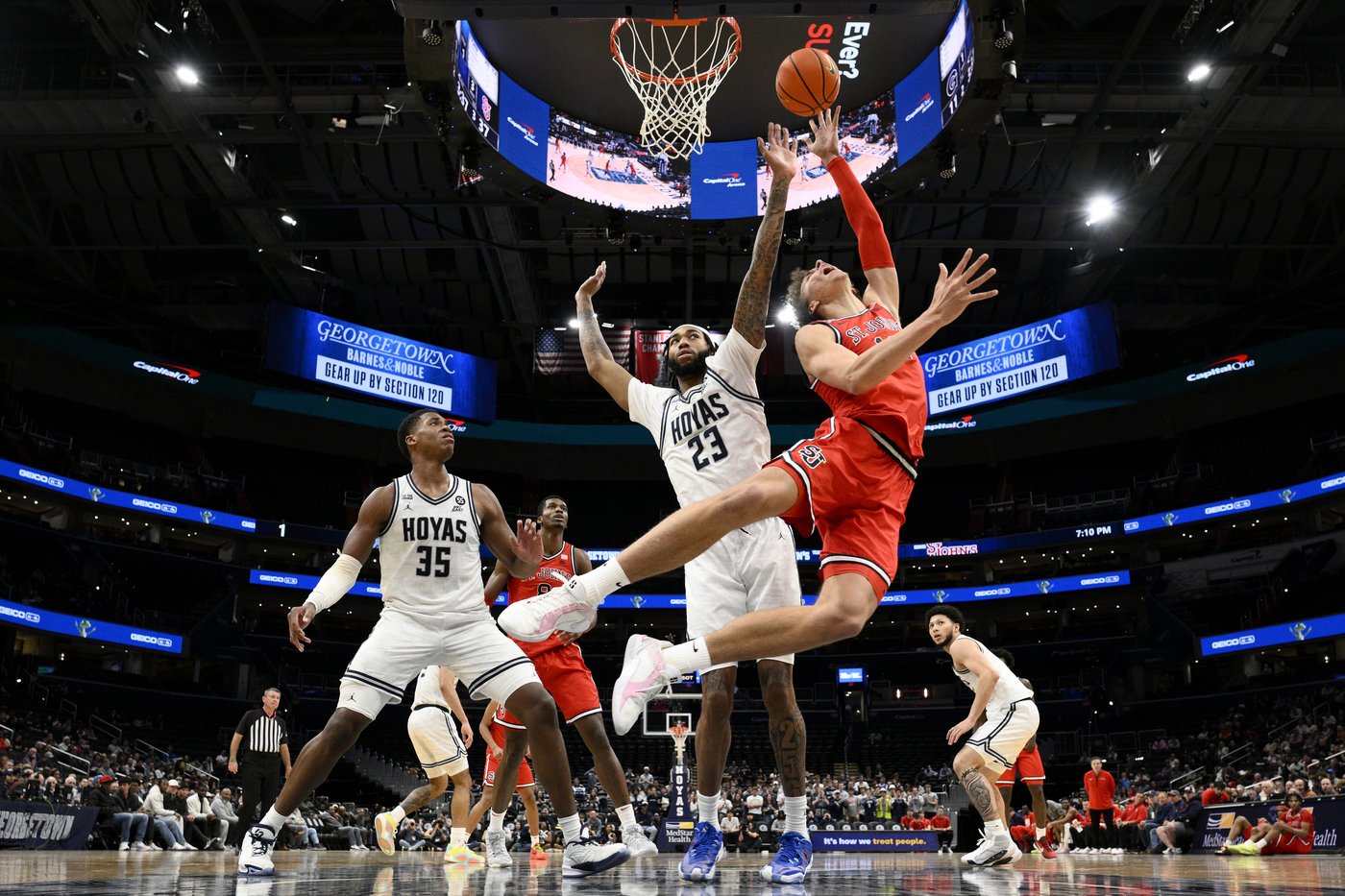 No. 15 St. John's beats Georgetown for its 7th straight win | iNFOnews.ca No. 15 St. John's beats Georgetown for its 7th straight win | iNFOnews.ca