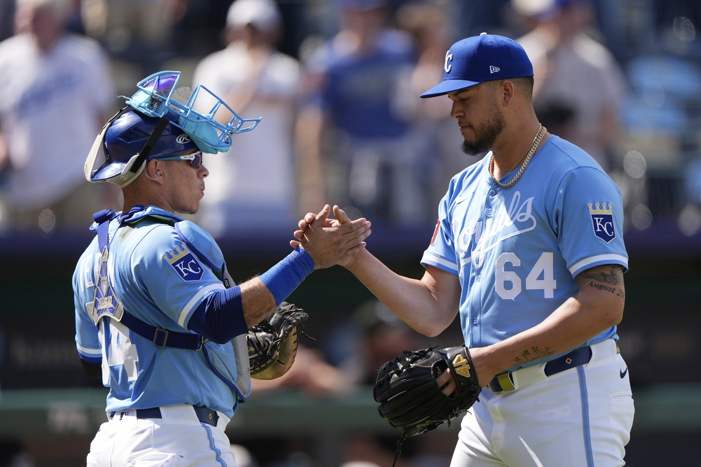 Witt and Bubic help the Royals beat the White Sox 10-0 for 4-game series sweep | iNFOnews.ca Witt and Bubic help the Royals beat the White Sox 10-0 for 4-game series sweep | iNFOnews.ca