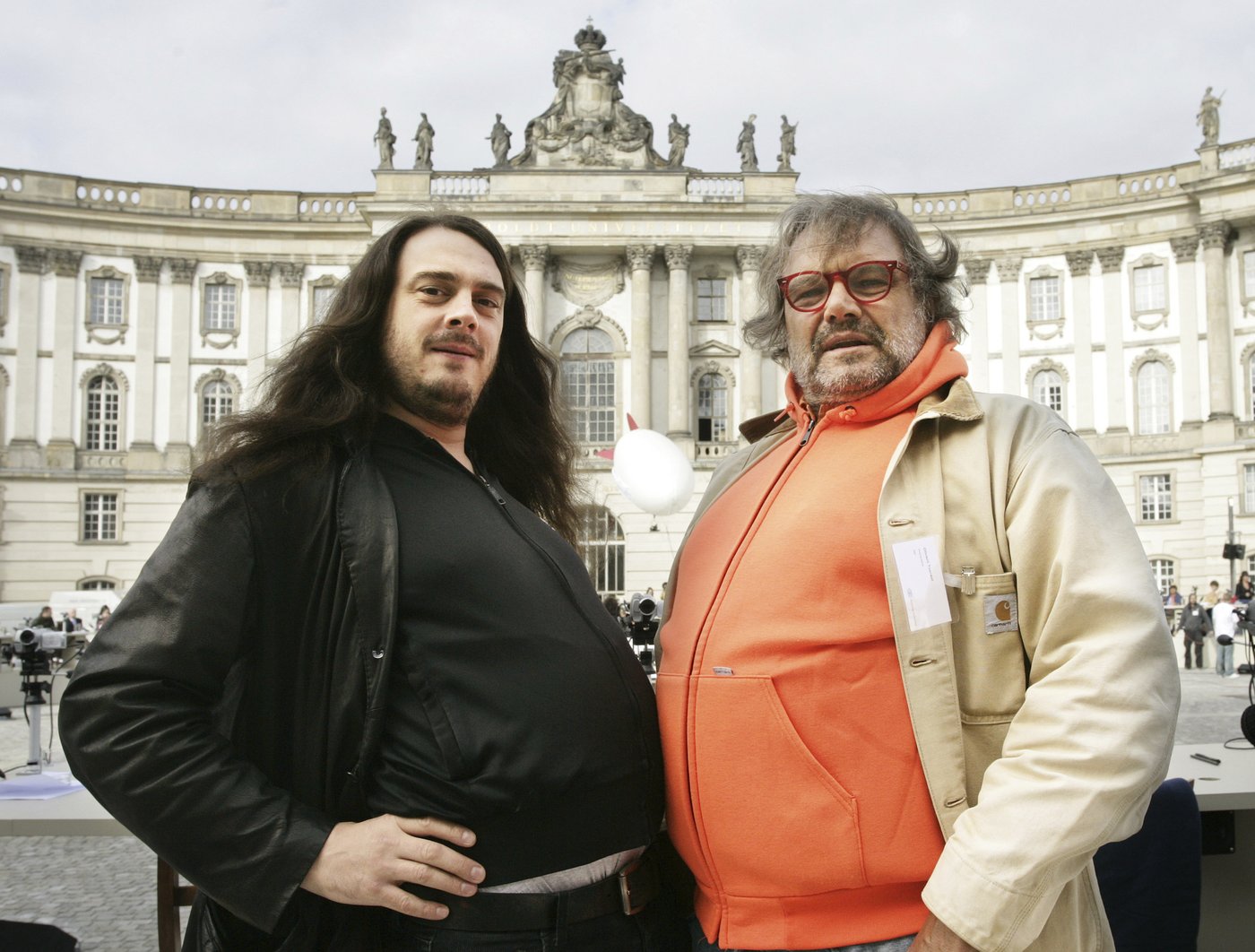 Italian photographer Oliviero Toscani, famed for provocative 1990s Benetton campaigns, dies at 82 | iNFOnews.ca Italian photographer Oliviero Toscani, famed for provocative 1990s Benetton campaigns, dies at 82 | iNFOnews.ca