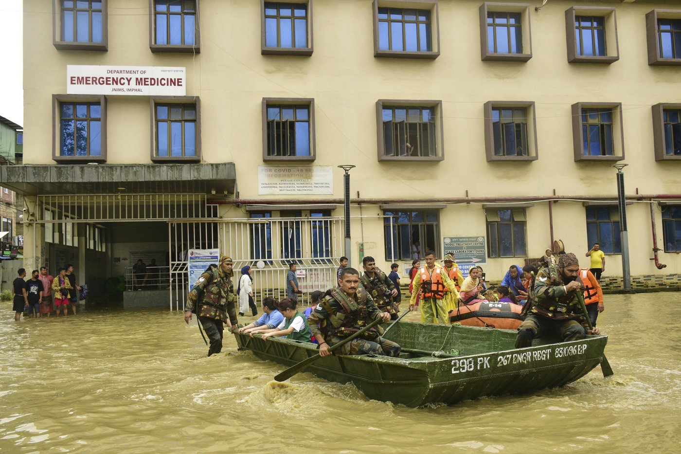 3 Indian Army troopers die in a landslide following torrential rains in the northeast | iNFOnews.ca 3 Indian Army troopers die in a landslide following torrential rains in the northeast | iNFOnews.ca
