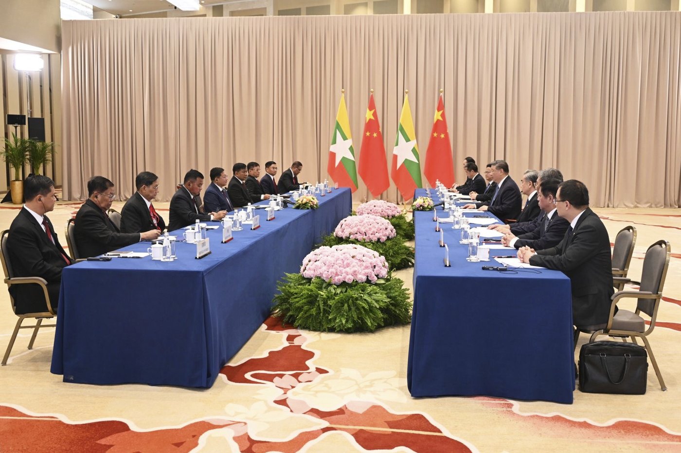 Myammar's military government chief has first meeting with China's leader since taking power in 2021 | iNFOnews.ca