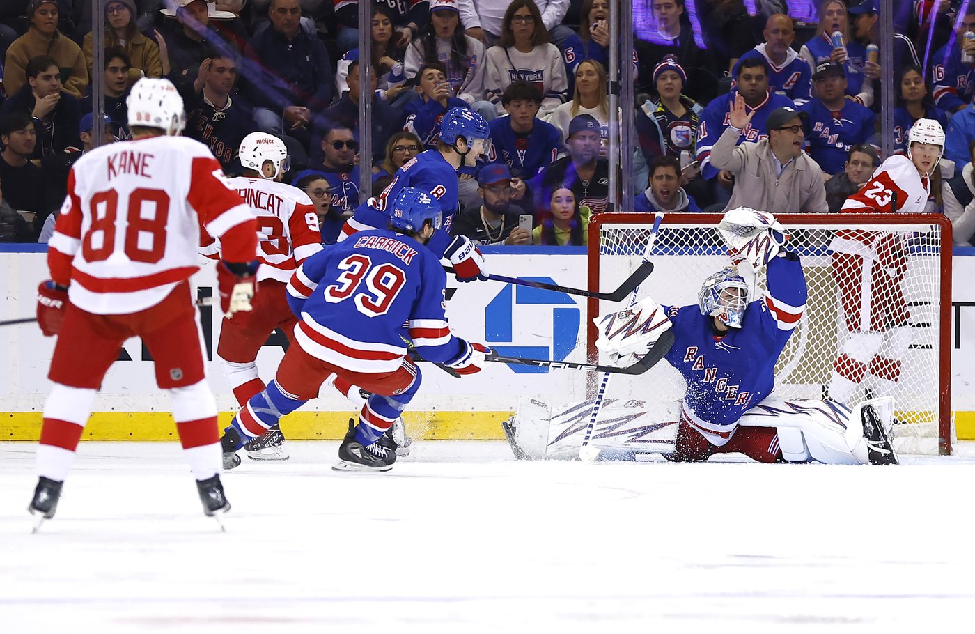 Kreider scores tiebreaking goal in 2nd period as Rangers beat Red Wings 4-1 | iNFOnews.ca Kreider scores tiebreaking goal in 2nd period as Rangers beat Red Wings 4-1 | iNFOnews.ca