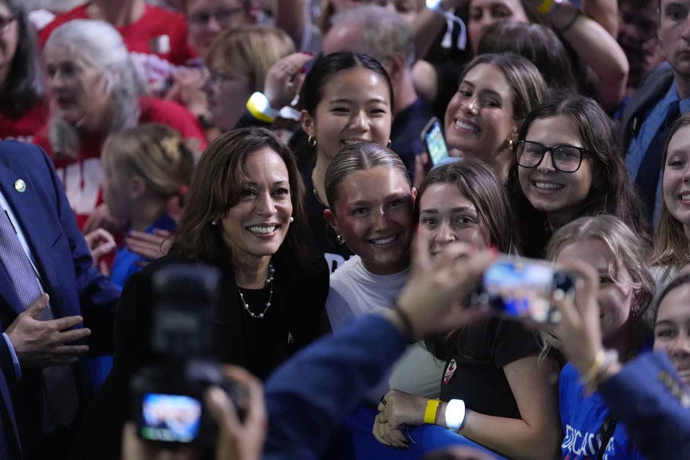 Voters view one another across partisan divide with increasing animosity | iNFOnews.ca