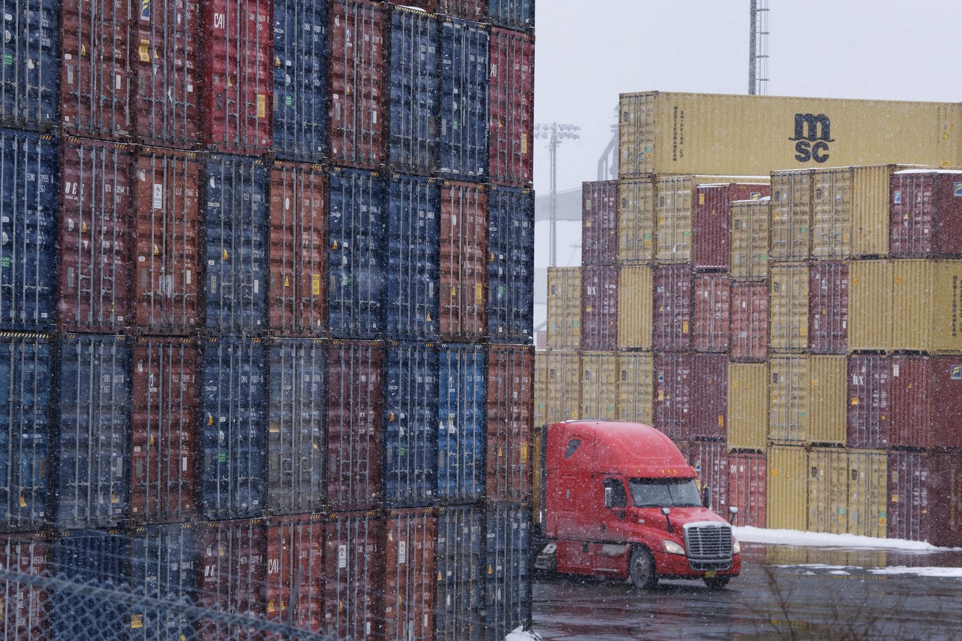 Report says ports need automation to boost efficiency — the evidence isn’t so clear | iNFOnews.ca