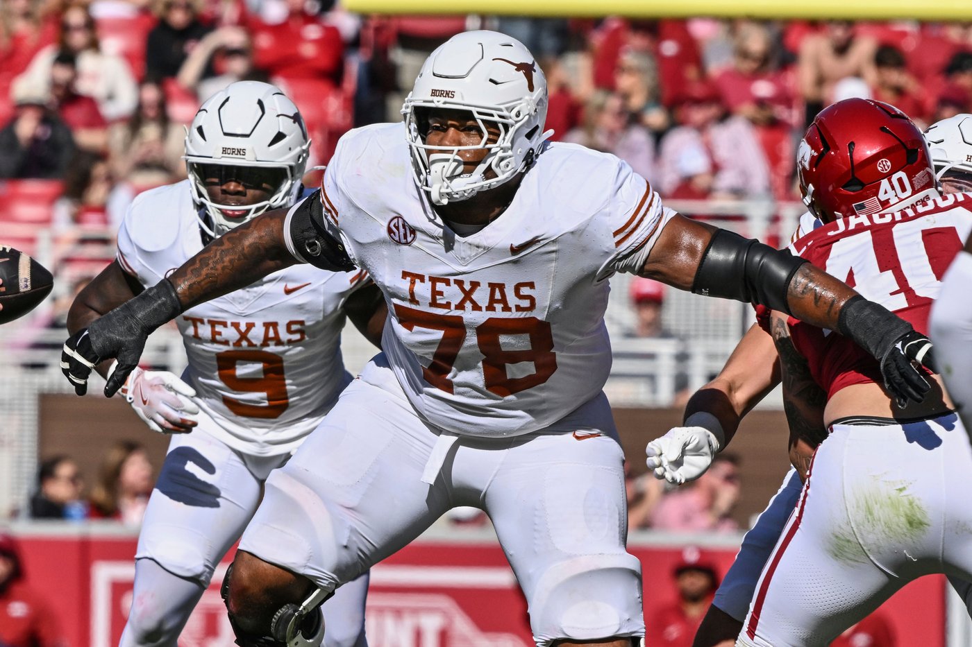 Saints select Texas offensive tackle Kelvin Banks Jr. with their first-round pick at 9th overall | iNFOnews.ca Saints select Texas offensive tackle Kelvin Banks Jr. with their first-round pick at 9th overall | iNFOnews.ca