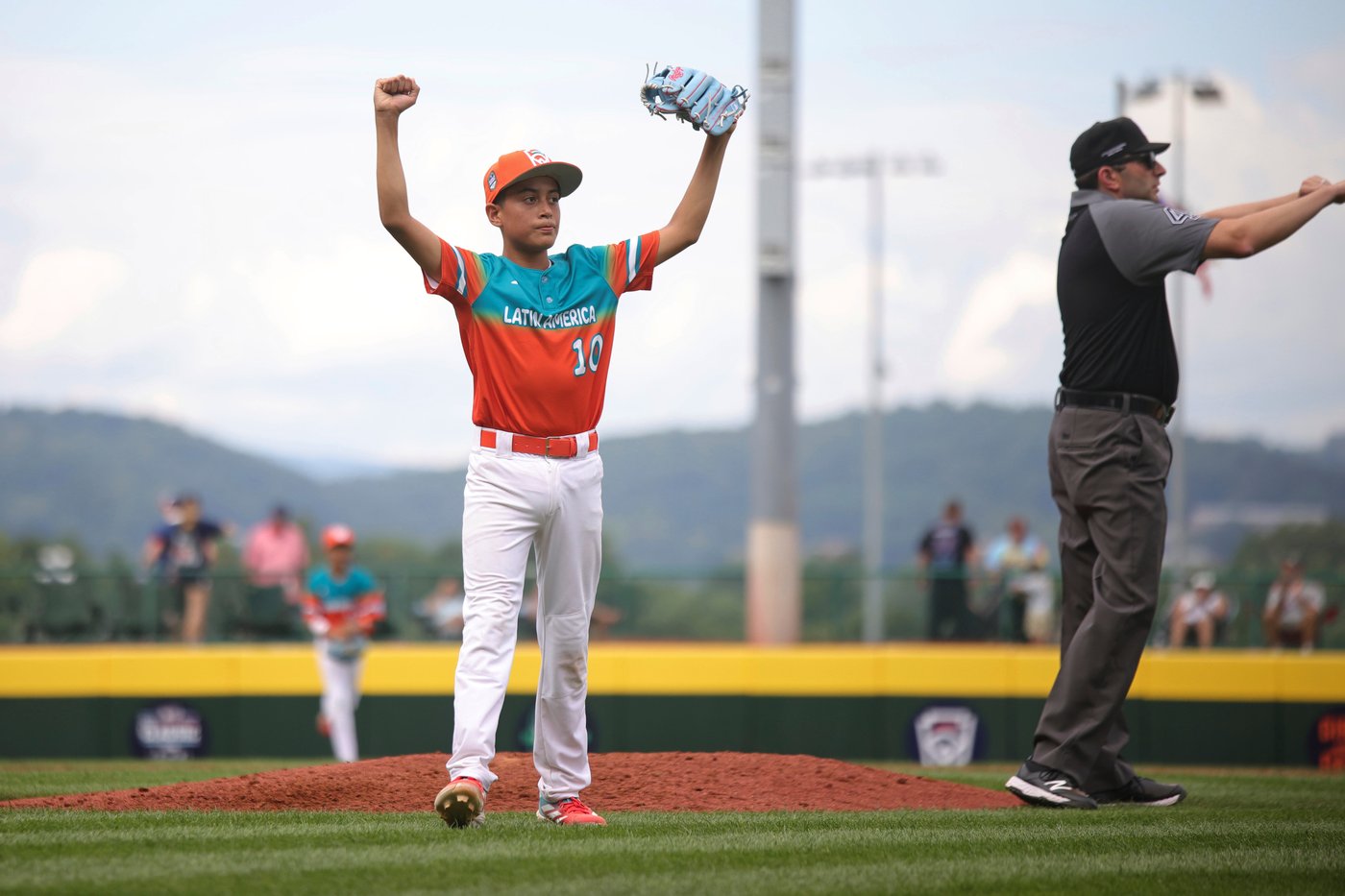 How these star players are powering their teams at the Little League World Series | iNFOnews.ca