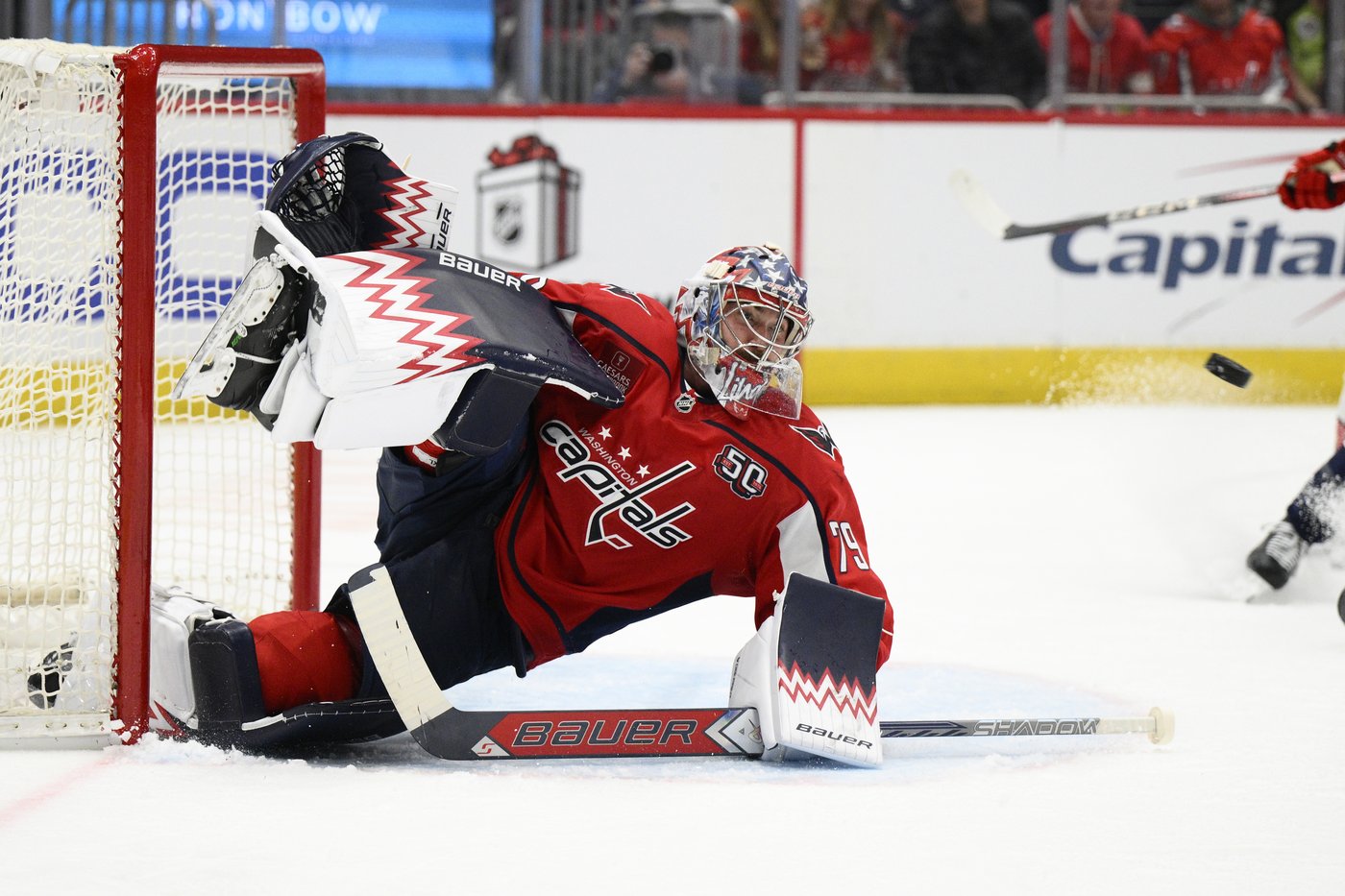 Charlie Lindgren shines with a windmill save as the Capitals beat the Hurricanes 3-1 | iNFOnews.ca Charlie Lindgren shines with a windmill save as the Capitals beat the Hurricanes 3-1 | iNFOnews.ca