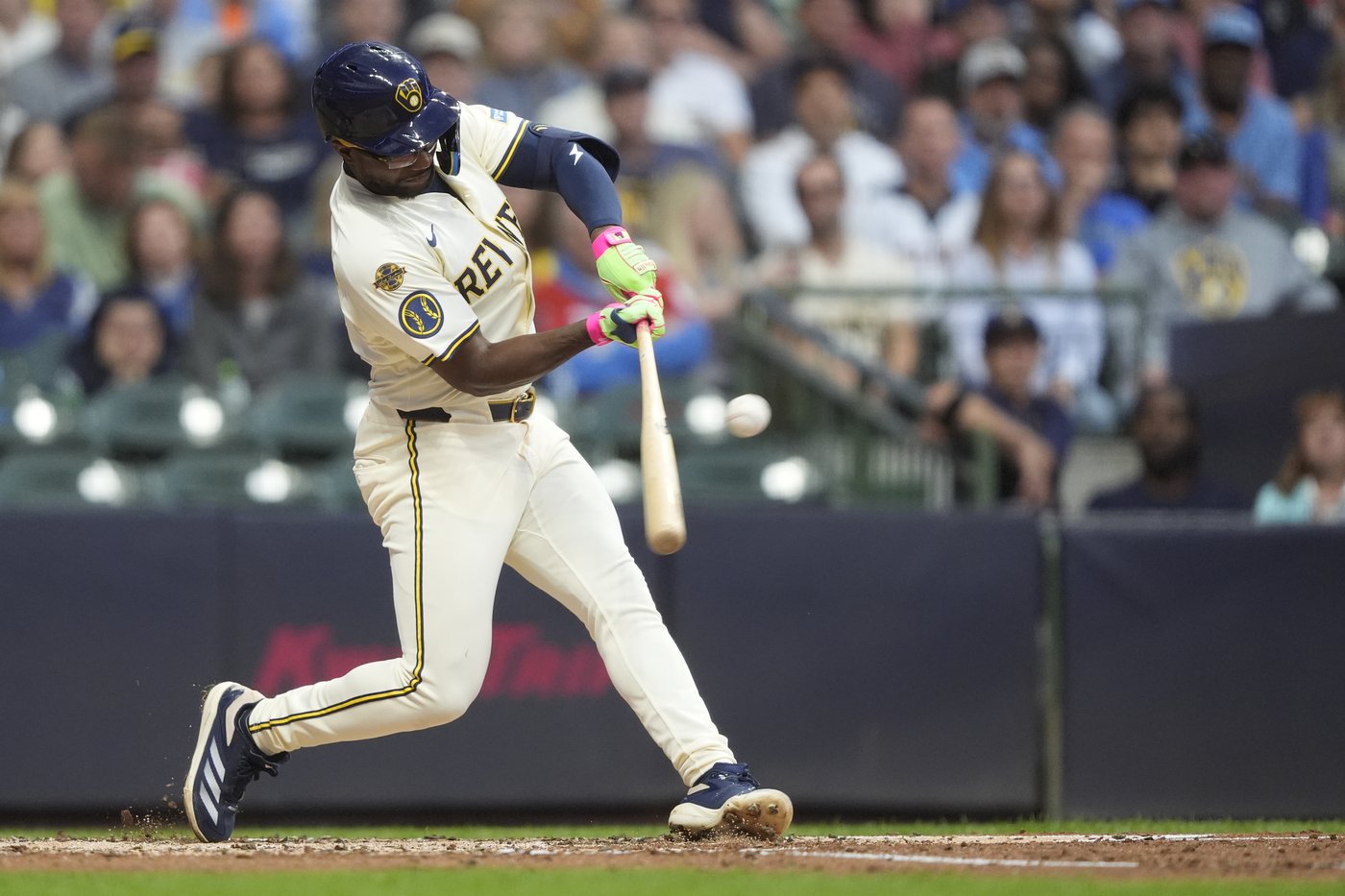 Monasterio and Durbin homer in the Brewers' 7-5 victory over the Diamondbacks | iNFOnews.ca Monasterio and Durbin homer in the Brewers' 7-5 victory over the Diamondbacks | iNFOnews.ca