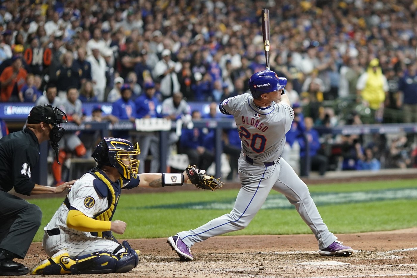 Mets advance in playoffs with 4-2 win over Brewers as Alonso homers to spark 9th-inning rally | iNFOnews.ca Mets advance in playoffs with 4-2 win over Brewers as Alonso homers to spark 9th-inning rally | iNFOnews.ca