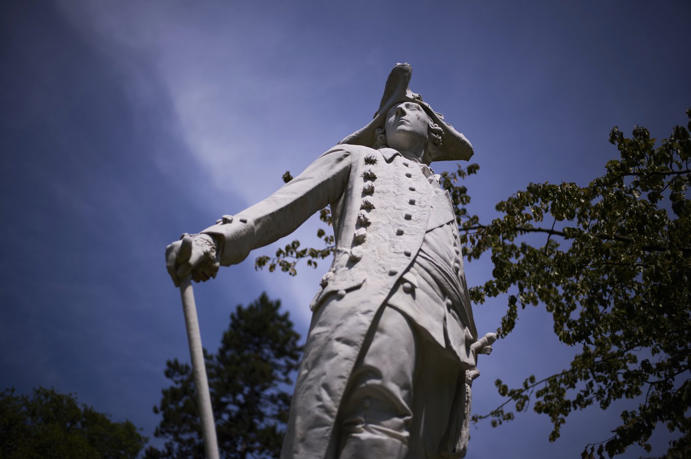 Tourists leave potatoes on Frederick the Great's grave. They're perpetuating a German myth | iNFOnews.ca Tourists leave potatoes on Frederick the Great's grave. They're perpetuating a German myth | iNFOnews.ca