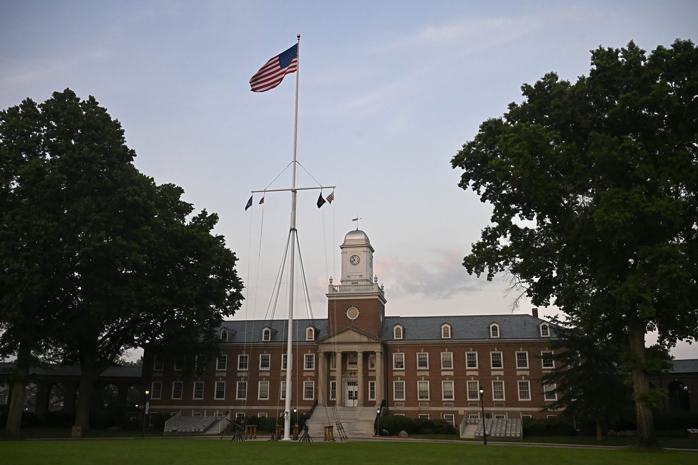 More former cadets accuse US Coast Guard Academy of failing to prevent campus sexual assaults | iNFOnews.ca