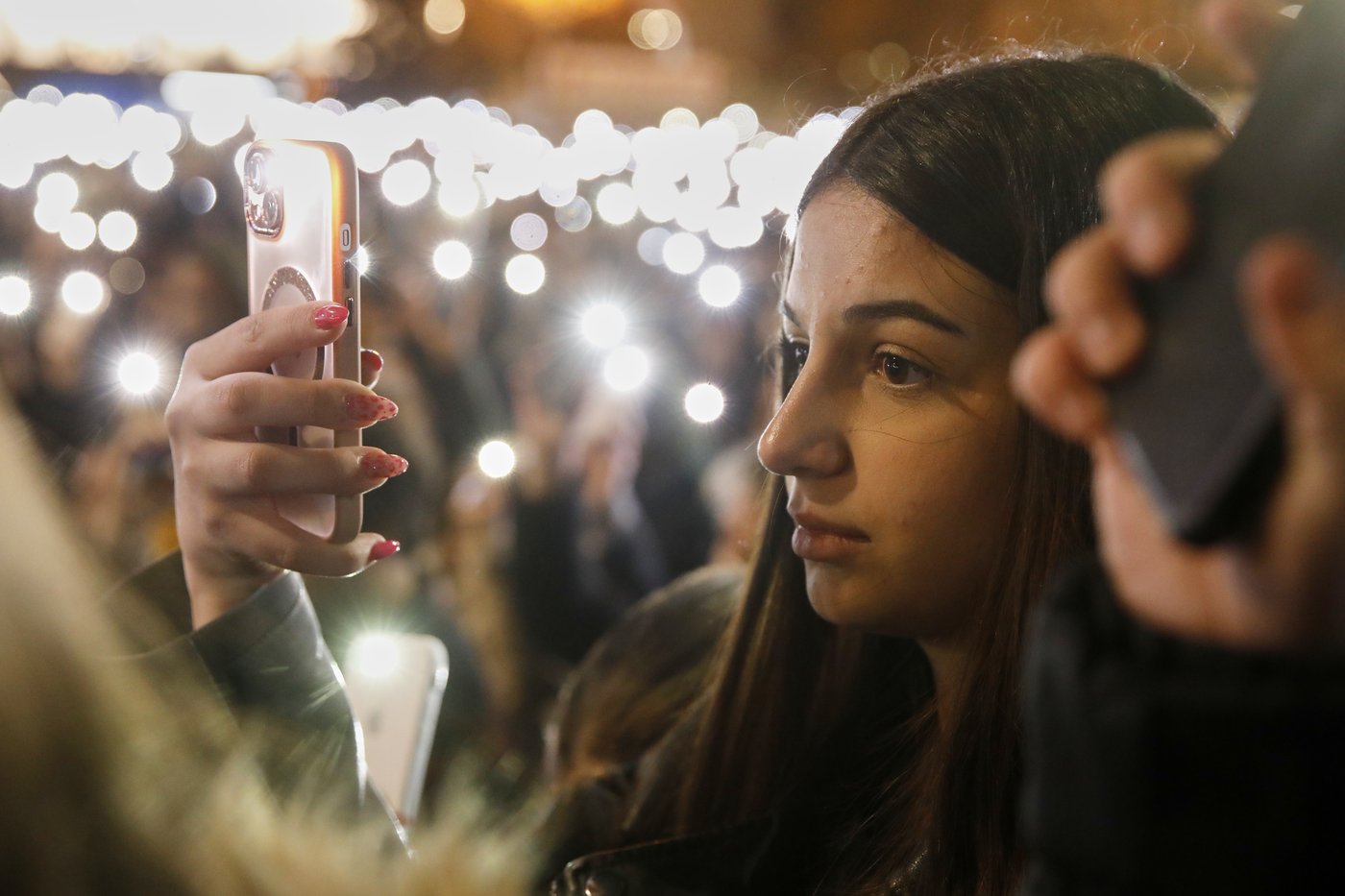 Grief-stricken town in North Macedonia prepares for burials as nightclub fire triggers protests | iNFOnews.ca