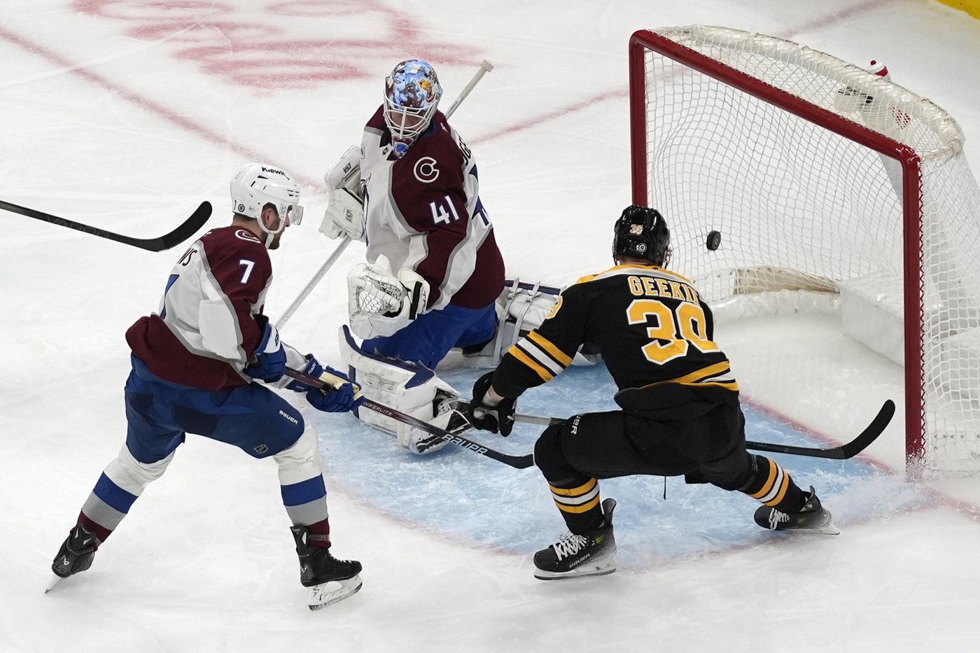 Pastrnak stars as the Bruins beat the Avalanche 3-1 a day after the Rantanen trade | iNFOnews.ca Pastrnak stars as the Bruins beat the Avalanche 3-1 a day after the Rantanen trade | iNFOnews.ca