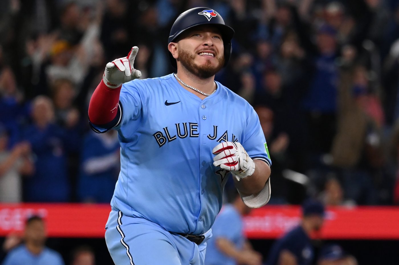 Alejandro Kirk helps Blue Jays shake off slump with homer, game-winning RBI single | iNFOnews.ca