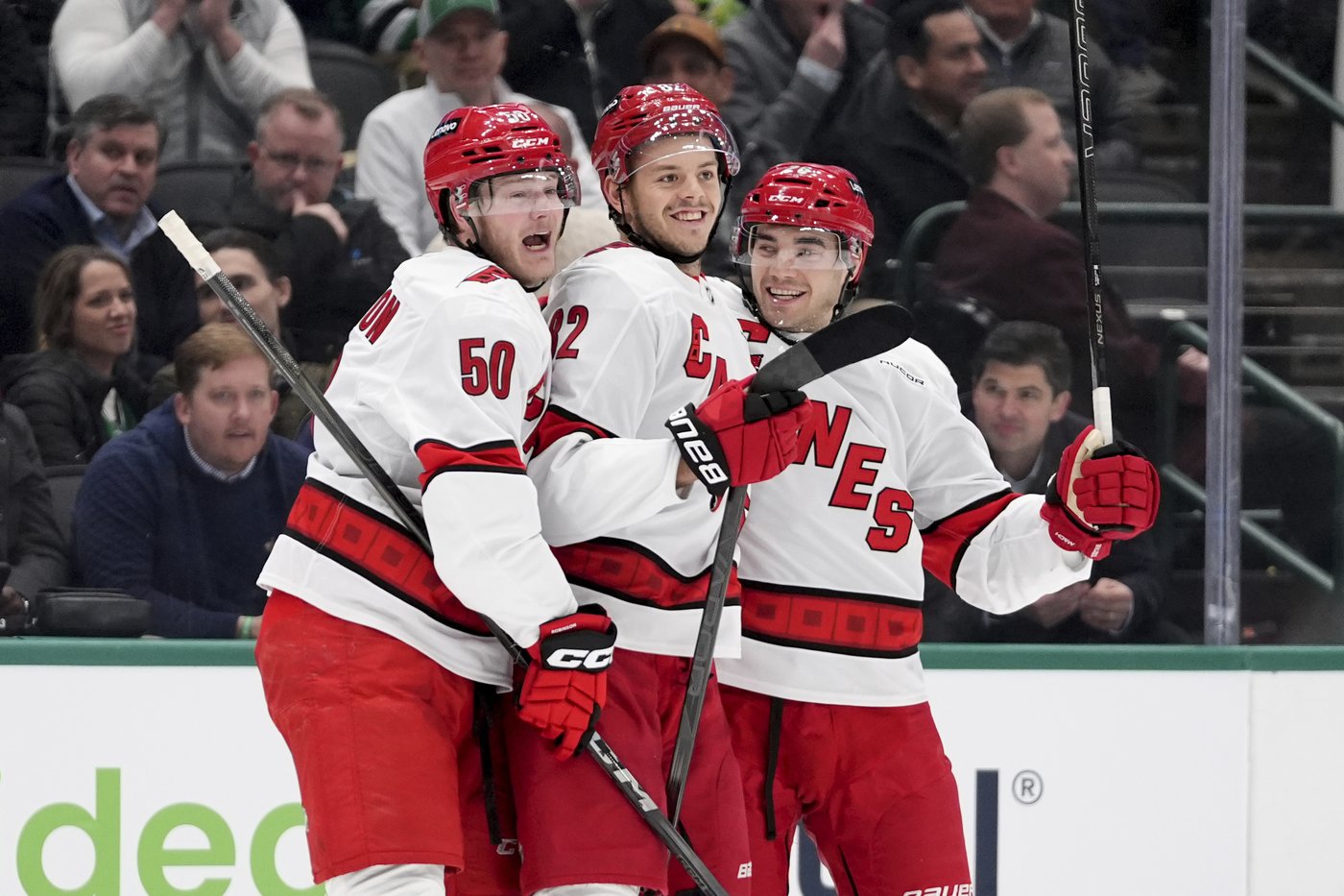 Kotkaniemi scores twice, Kochetkov makes 22 saves to give Hurricanes 2-1 win over Stars | iNFOnews.ca