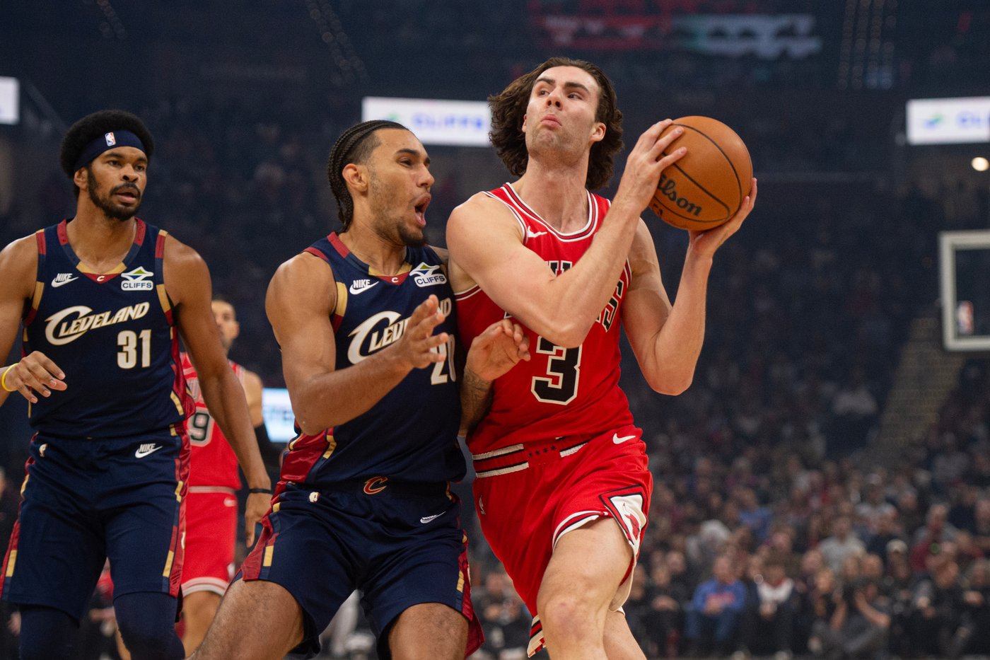 Mitchell makes go-ahead basket with 34 seconds left as Cavaliers rally to beat Bulls 128-122 | iNFOnews.ca Mitchell makes go-ahead basket with 34 seconds left as Cavaliers rally to beat Bulls 128-122 | iNFOnews.ca