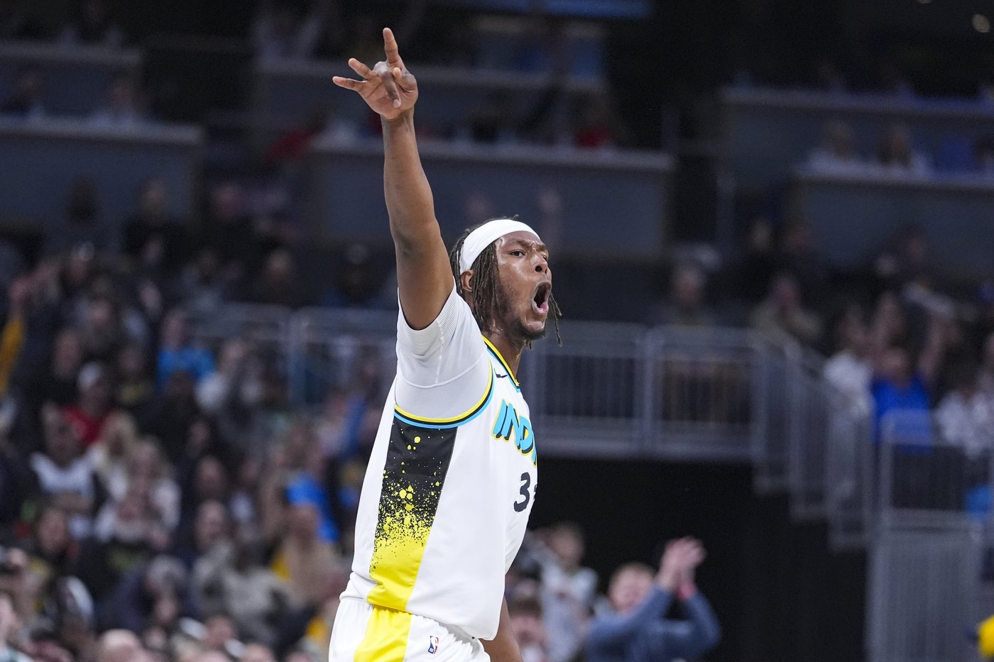 Pacers overcome slow start with 50-point 2nd quarter and pull away from Grizzlies 127-113 | iNFOnews.ca
