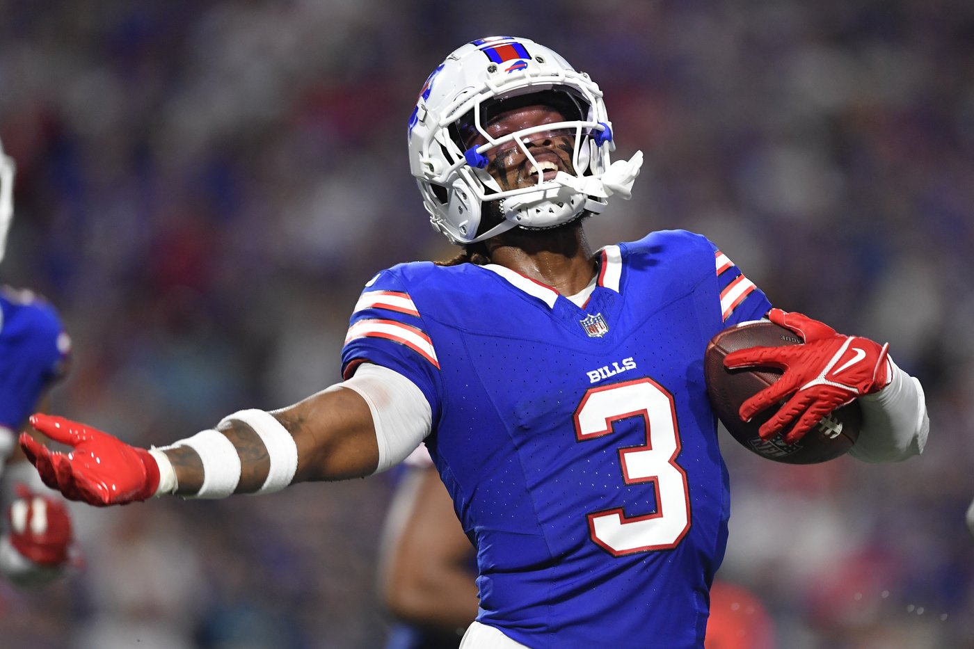 Bills safety Damar Hamlin gets his first career interception | iNFOnews.ca Bills safety Damar Hamlin gets his first career interception | iNFOnews.ca