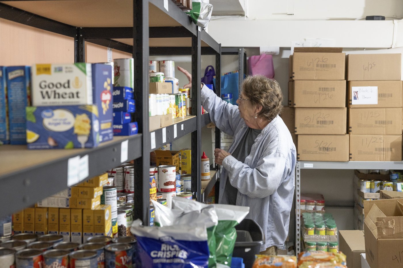 Maine's food pantries stare down volunteer shortage while anticipating cuts | iNFOnews.ca Maine's food pantries stare down volunteer shortage while anticipating cuts | iNFOnews.ca