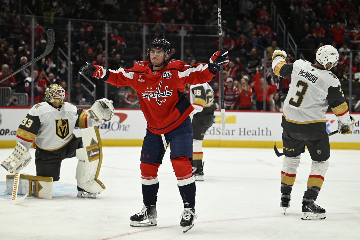 Capitals end the Golden Knights' season-opening winning streak at 3 with a 4-2 victory | iNFOnews.ca Capitals end the Golden Knights' season-opening winning streak at 3 with a 4-2 victory | iNFOnews.ca