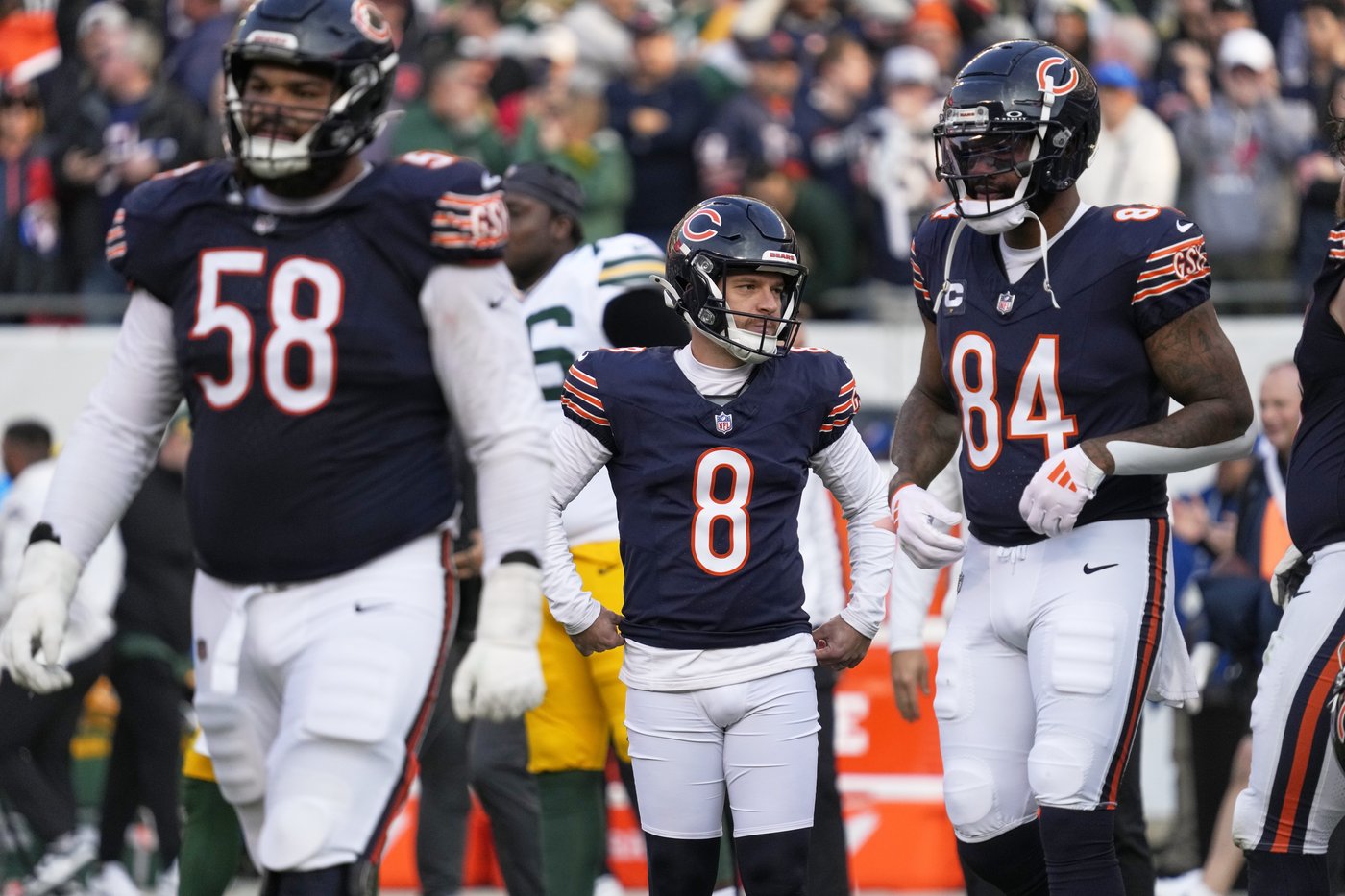 Jordan Love runs for go-ahead TD and Packers beat Bears on Karl Brooks' FG block at buzzer | iNFOnews.ca Jordan Love runs for go-ahead TD and Packers beat Bears on Karl Brooks' FG block at buzzer | iNFOnews.ca