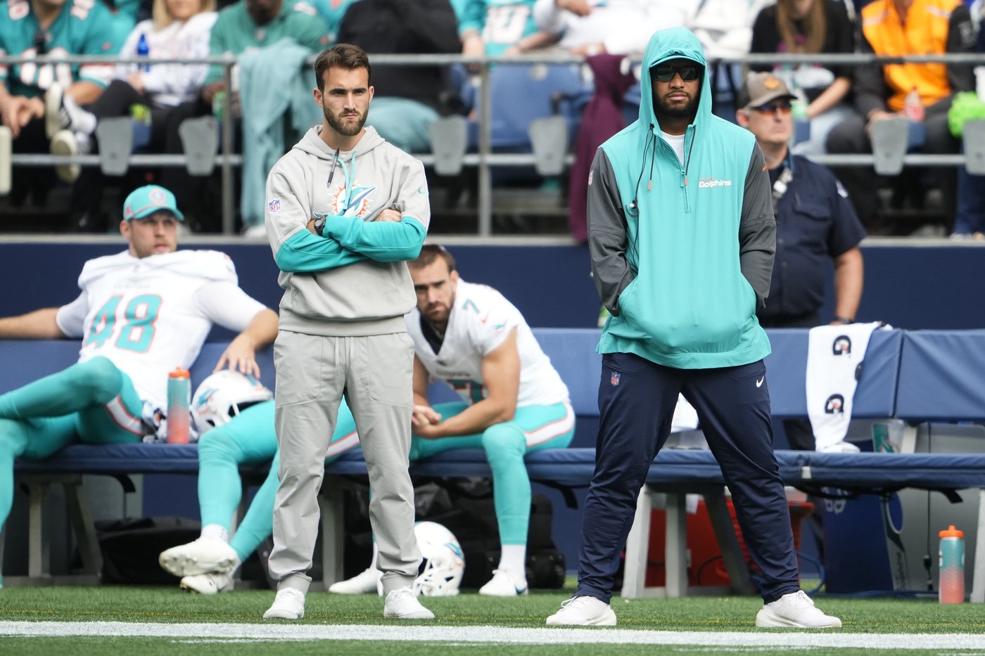 Seahawks roll to 24-3 win over Dolphins as Miami deals with another QB injury | iNFOnews.ca Seahawks roll to 24-3 win over Dolphins as Miami deals with another QB injury | iNFOnews.ca