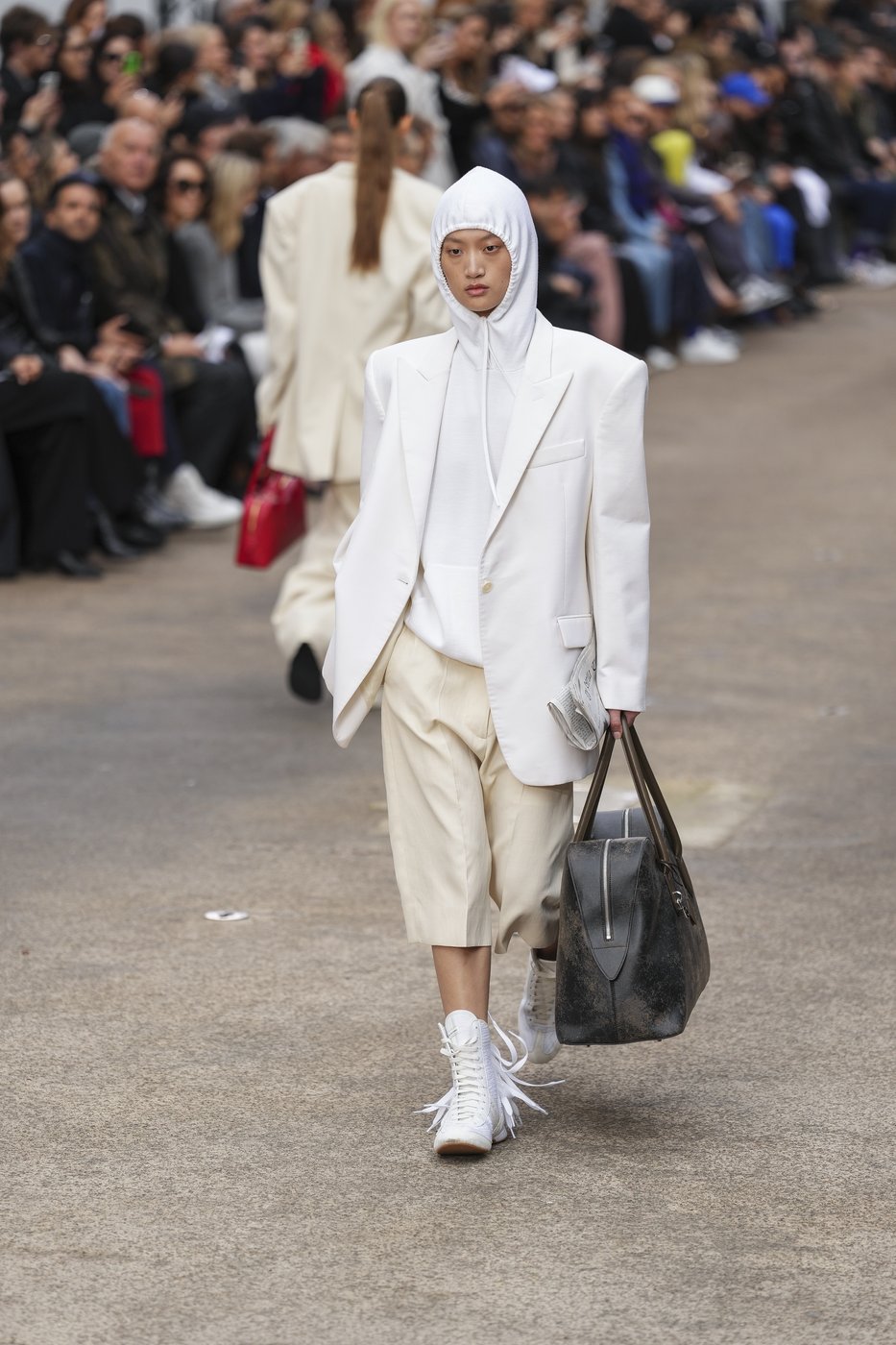 Balenciaga upturns luxury in Paris as McCartney puts on high-octane fashion with playful, eco twist | iNFOnews.ca Balenciaga upturns luxury in Paris as McCartney puts on high-octane fashion with playful, eco twist | iNFOnews.ca
