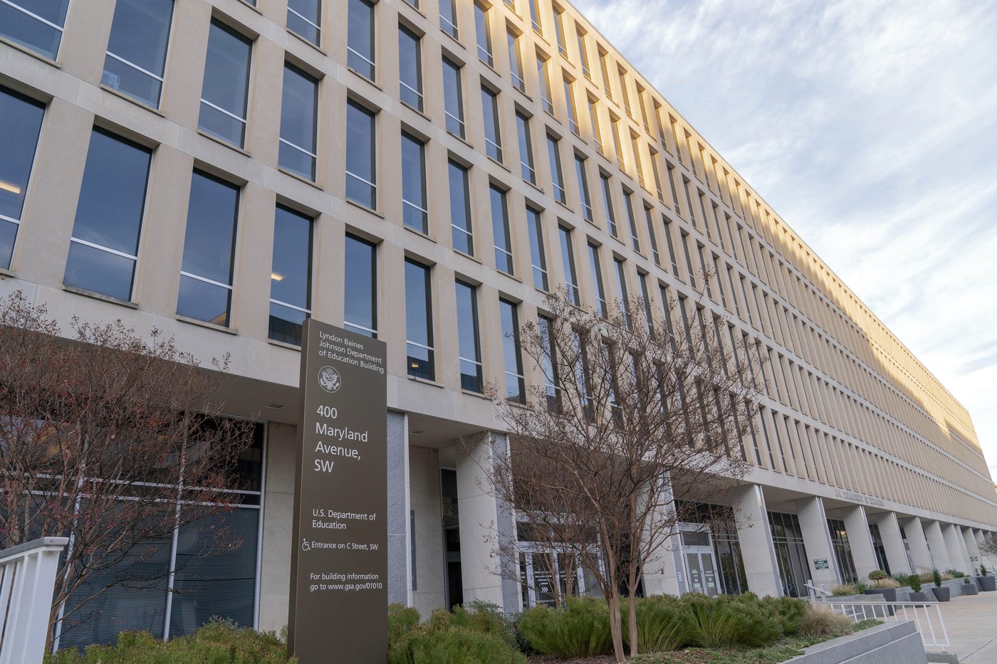 Trump looks to repurpose federal money to expand school choice programs | iNFOnews.ca