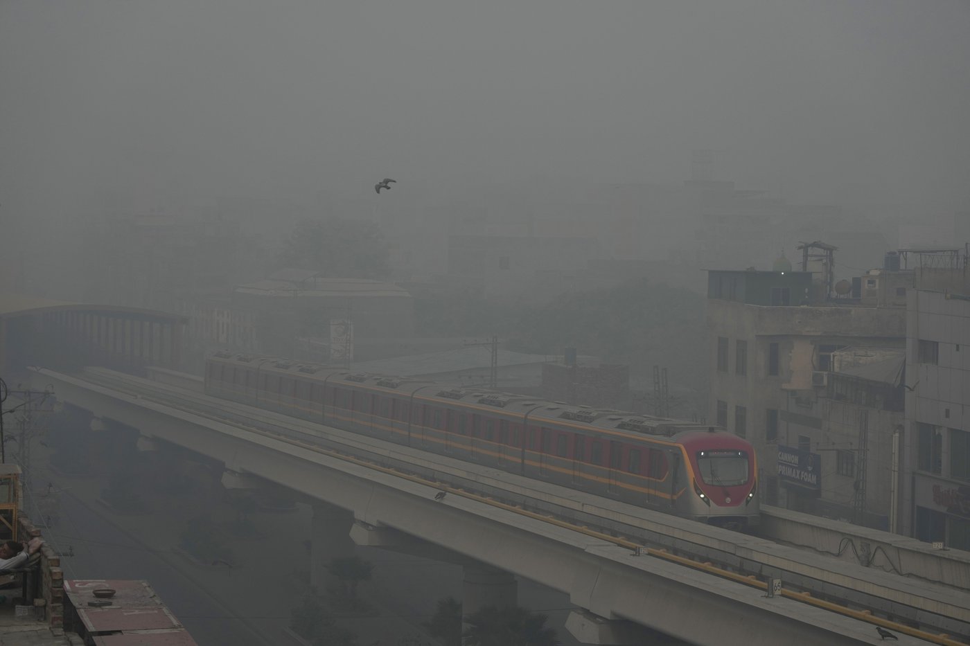 Pakistan shuts primary schools for a week in Lahore due to dangerous air quality | iNFOnews.ca Pakistan shuts primary schools for a week in Lahore due to dangerous air quality | iNFOnews.ca