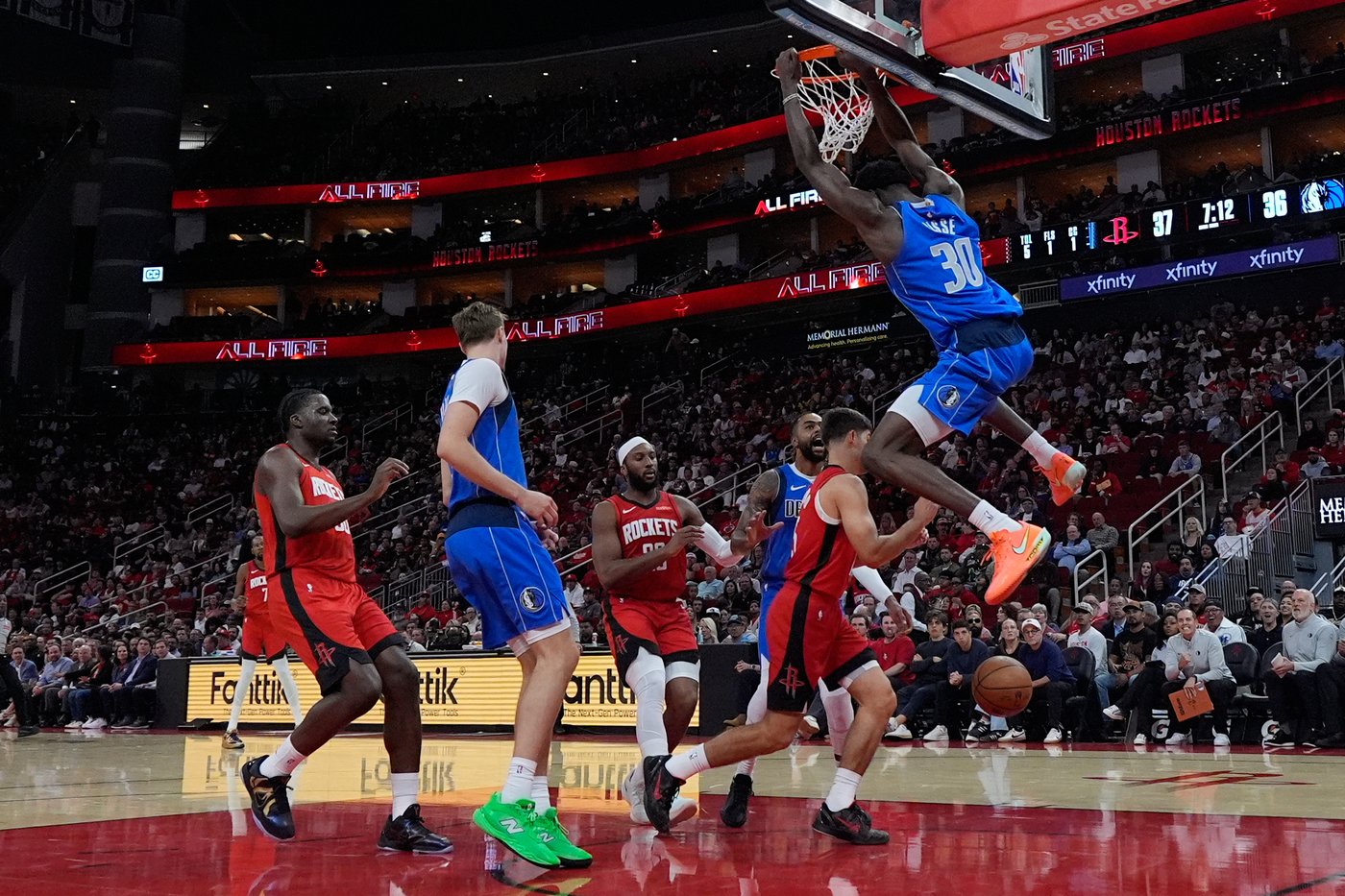 Amen Thompson scores a season-high 27 points to lead Rockets to fourth straight win | iNFOnews.ca Amen Thompson scores a season-high 27 points to lead Rockets to fourth straight win | iNFOnews.ca