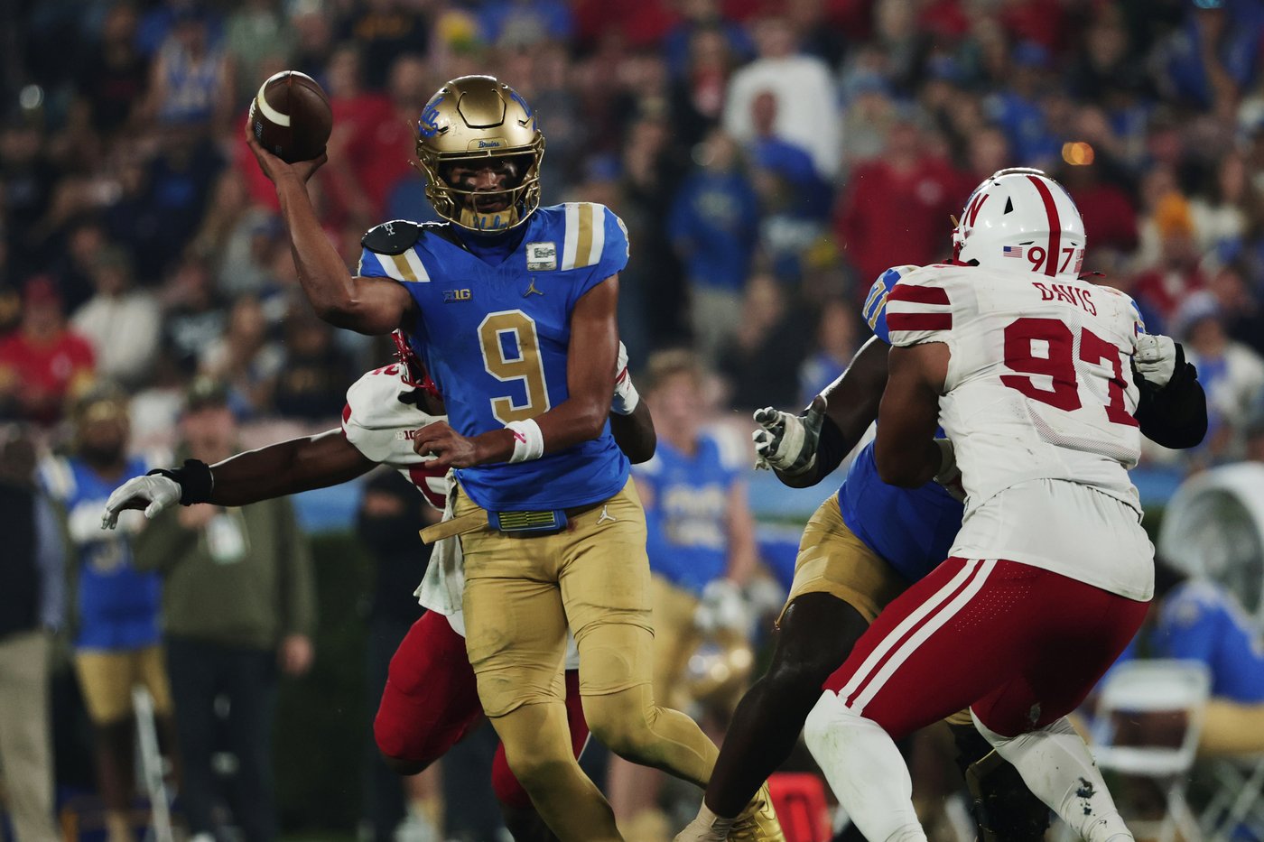 UCLA QB Nico Iamaleava day-to-day with concussion ahead of Washington game | iNFOnews.ca UCLA QB Nico Iamaleava day-to-day with concussion ahead of Washington game | iNFOnews.ca