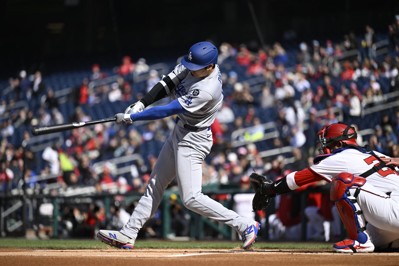 Teoscar Hernández homers and drives in 3 as Dodgers defeat Nationals 6-5 to avoid sweep | iNFOnews.ca