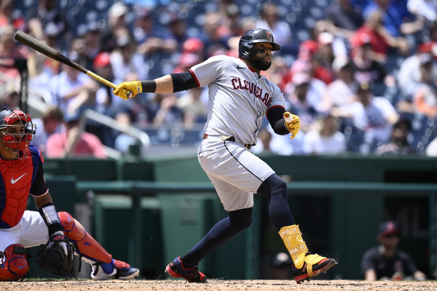 Carlos Santana kick-starts Guardians' 8-run 6th in 8-6 win over Nationals | iNFOnews.ca