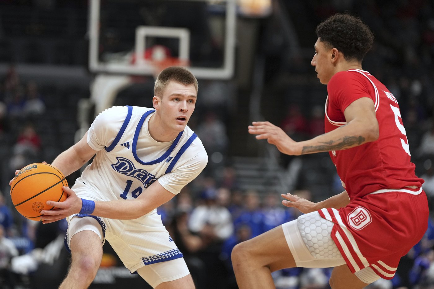 Drake Bulldogs are more bite than bark with a band of D2 transfers who followed their coach to Iowa | iNFOnews.ca Drake Bulldogs are more bite than bark with a band of D2 transfers who followed their coach to Iowa | iNFOnews.ca
