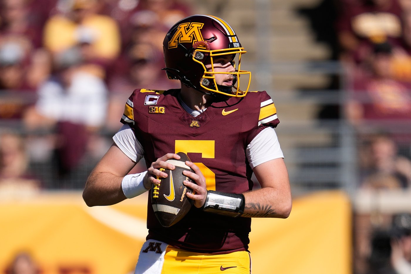 Drake Lindsay's 3 TDs help Minnesota rally past Rutgers 31-28 | iNFOnews.ca Drake Lindsay's 3 TDs help Minnesota rally past Rutgers 31-28 | iNFOnews.ca