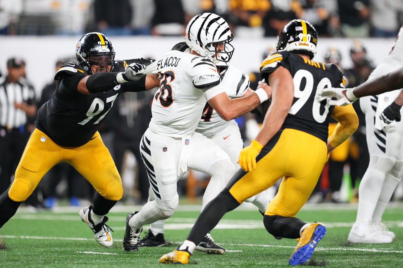 Red-hot Colts head to Pittsburgh, where the Steelers' defense is reeling | iNFOnews.ca