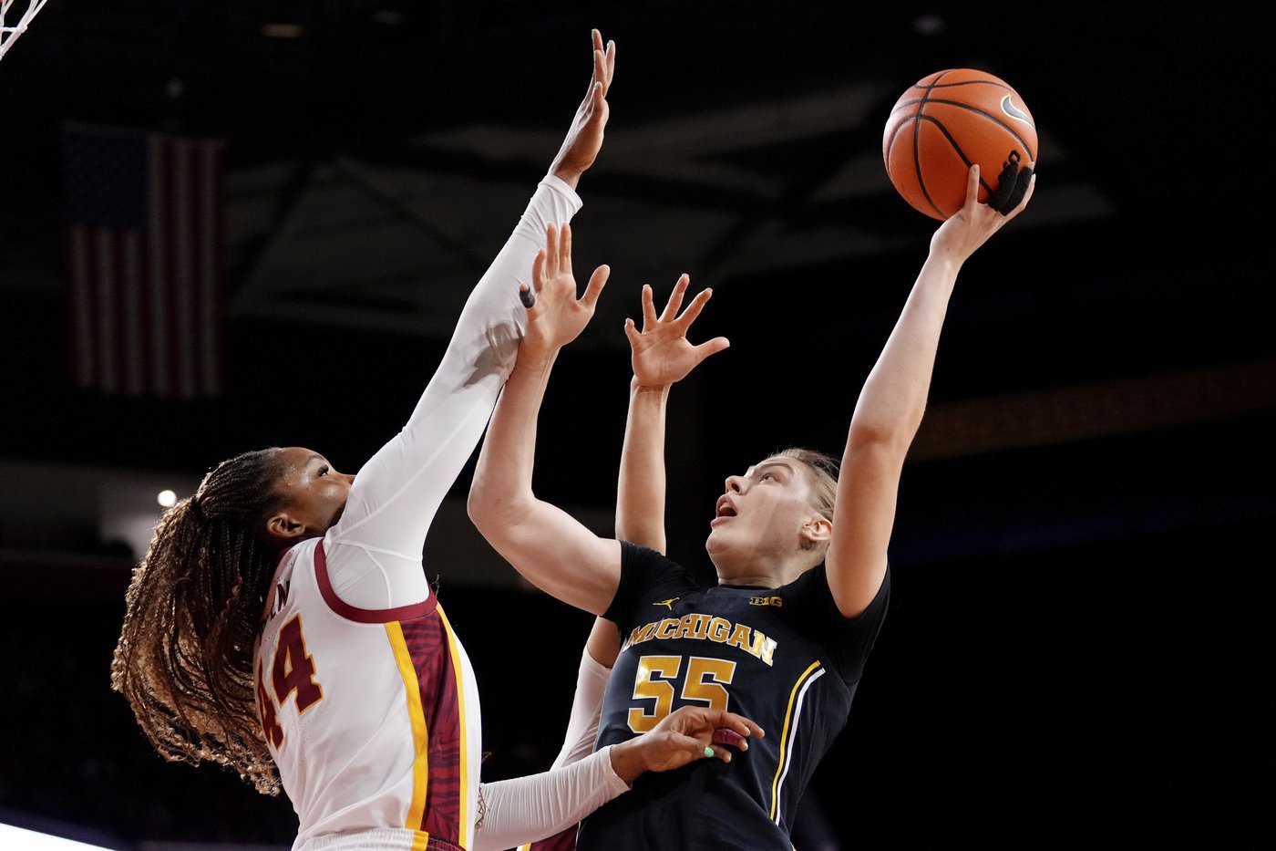 JuJu Watkins scores 31 points to propel No. 4 Southern California past No. 23 Michigan 78-58 | iNFOnews.ca JuJu Watkins scores 31 points to propel No. 4 Southern California past No. 23 Michigan 78-58 | iNFOnews.ca