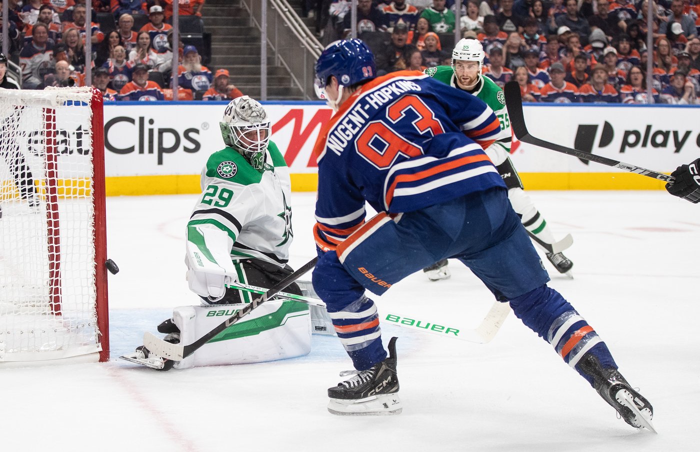 'Swiss Army Knife' Nugent-Hopkins once again shining for Oilers in post-season | iNFOnews.ca 'Swiss Army Knife' Nugent-Hopkins once again shining for Oilers in post-season | iNFOnews.ca
