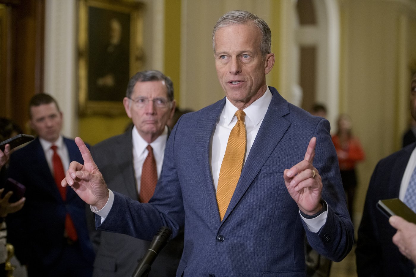 Senate GOP pushes ahead with budget bill that funds Trump's mass deportations and border wall | iNFOnews.ca Senate GOP pushes ahead with budget bill that funds Trump's mass deportations and border wall | iNFOnews.ca