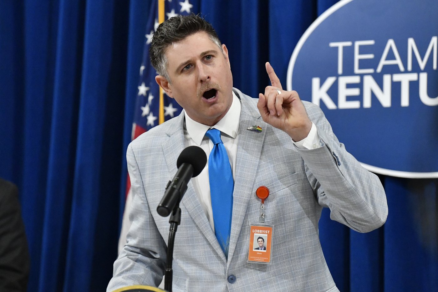 Governor bans use of 'conversion therapy' on LGBTQ+ minors in Kentucky | iNFOnews.ca