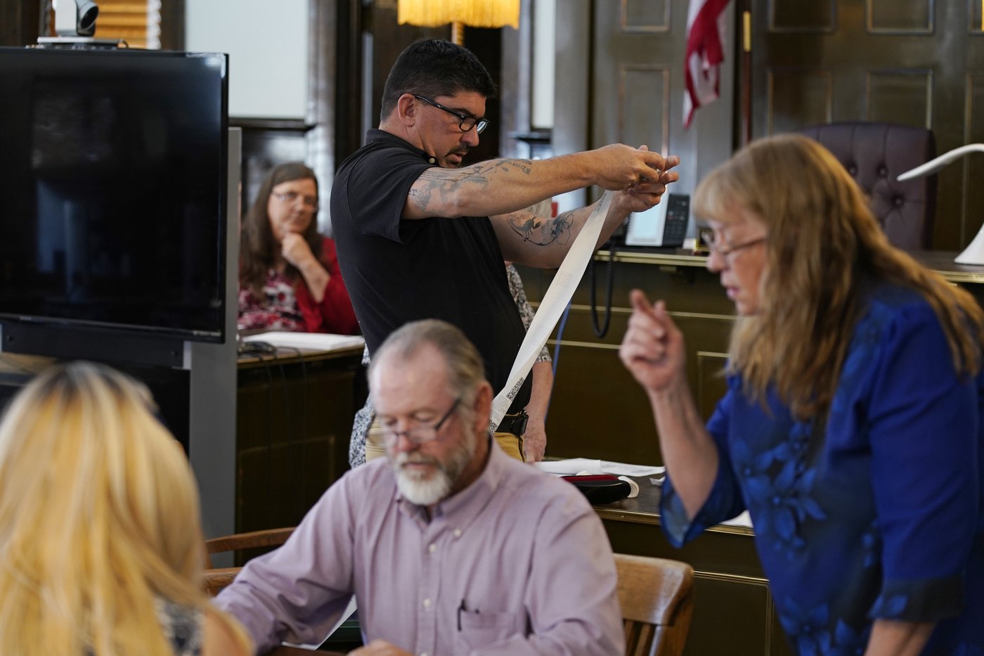 Election conspiracy theories fueled a push to hand-count votes, but doing so is risky and slow | iNFOnews.ca Election conspiracy theories fueled a push to hand-count votes, but doing so is risky and slow | iNFOnews.ca