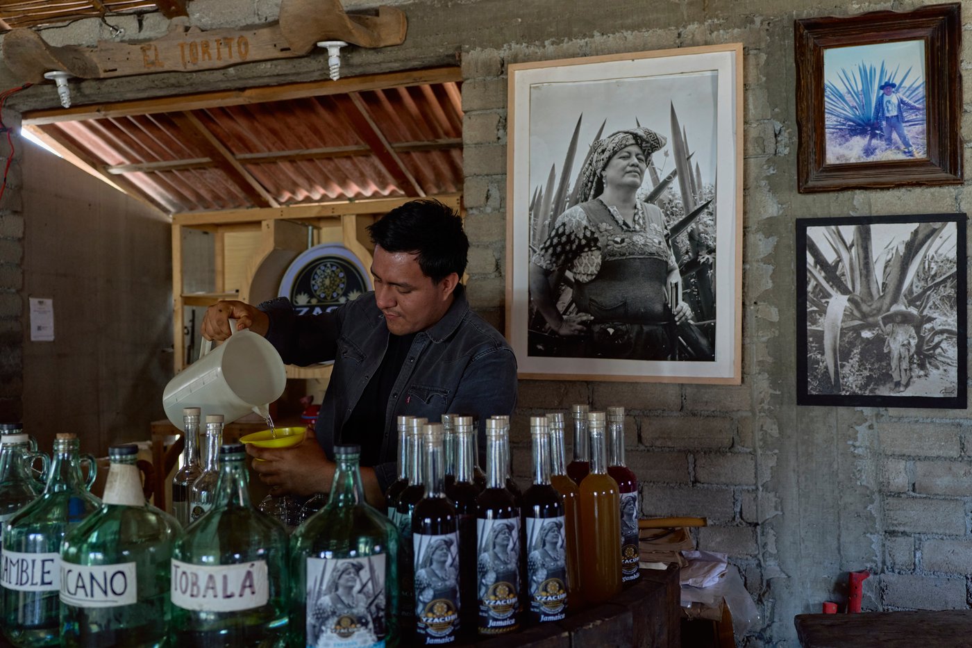 See how mezcal is made in Mexico | iNwine See how mezcal is made in Mexico | iNwine