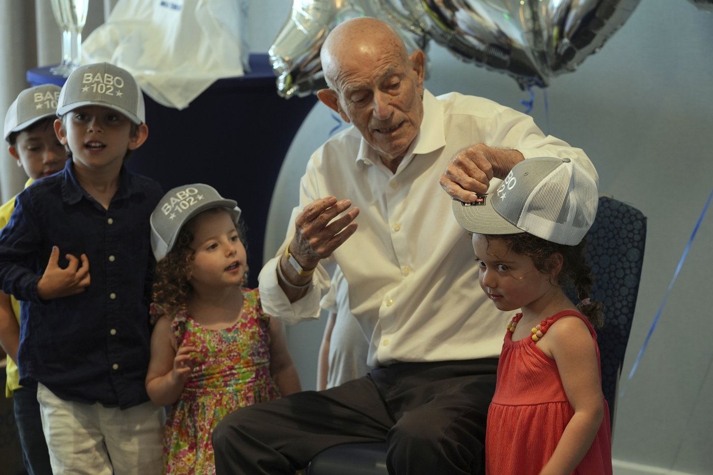 At 102, D-Day veteran looks forward to a long-delayed bar mitzvah | iNFOnews.ca