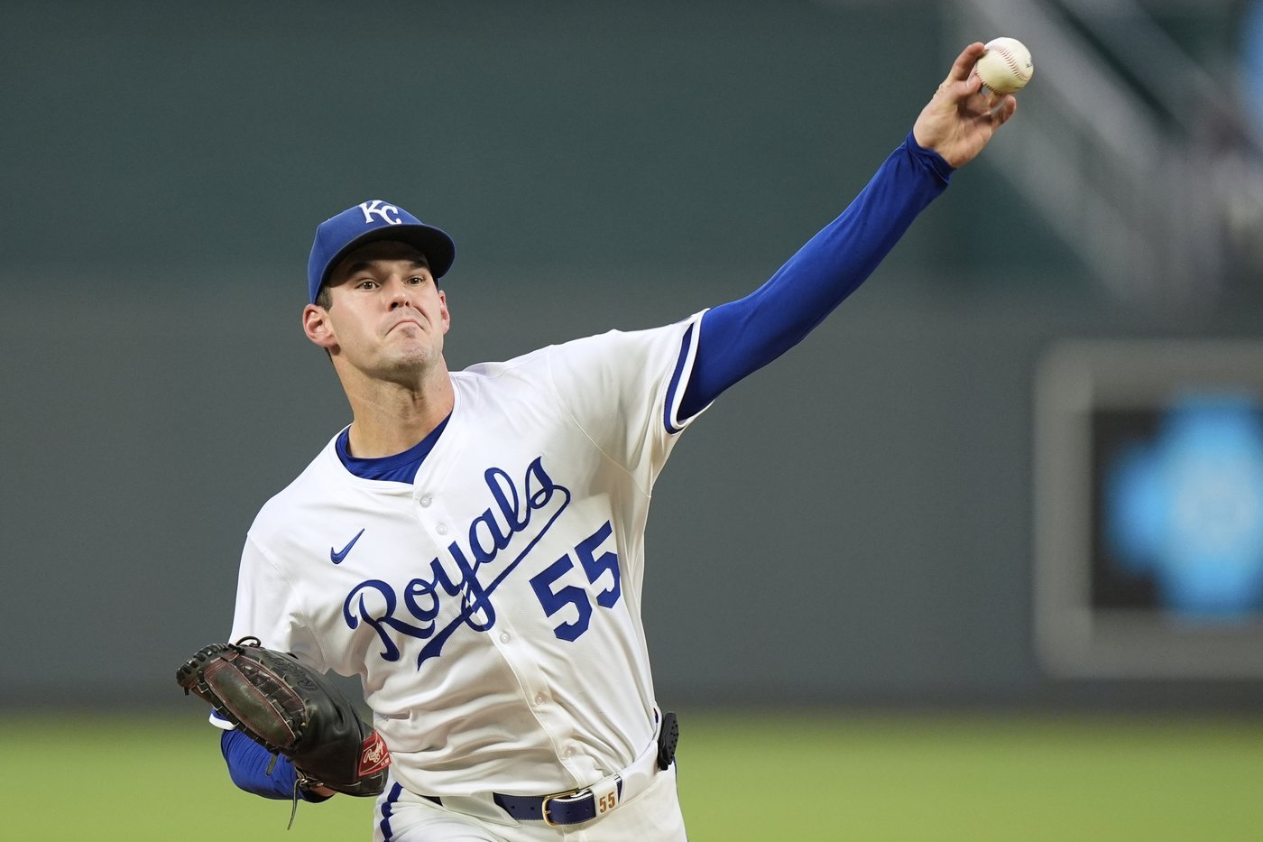 Royals score four in the eighth to snap Seattle's 10-game winning streak | iNFOnews.ca Royals score four in the eighth to snap Seattle's 10-game winning streak | iNFOnews.ca
