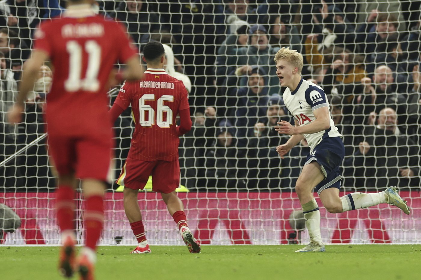 Tottenham beats Liverpool 1-0 in English cup semis after a serious injury and in-stadium ref call | iNFOnews.ca Tottenham beats Liverpool 1-0 in English cup semis after a serious injury and in-stadium ref call | iNFOnews.ca