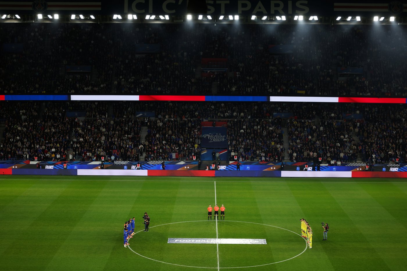 Players and fans remember victims of 2015 Paris terror attacks before France-Ukraine soccer match | iNFOnews.ca Players and fans remember victims of 2015 Paris terror attacks before France-Ukraine soccer match | iNFOnews.ca